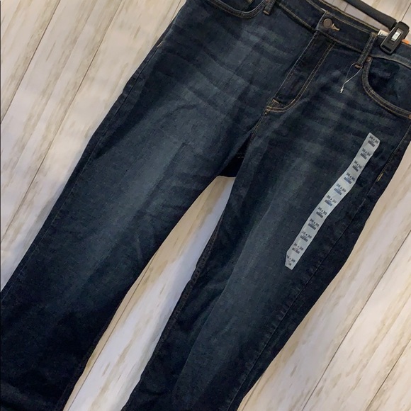 old navy loose built in flex jeans